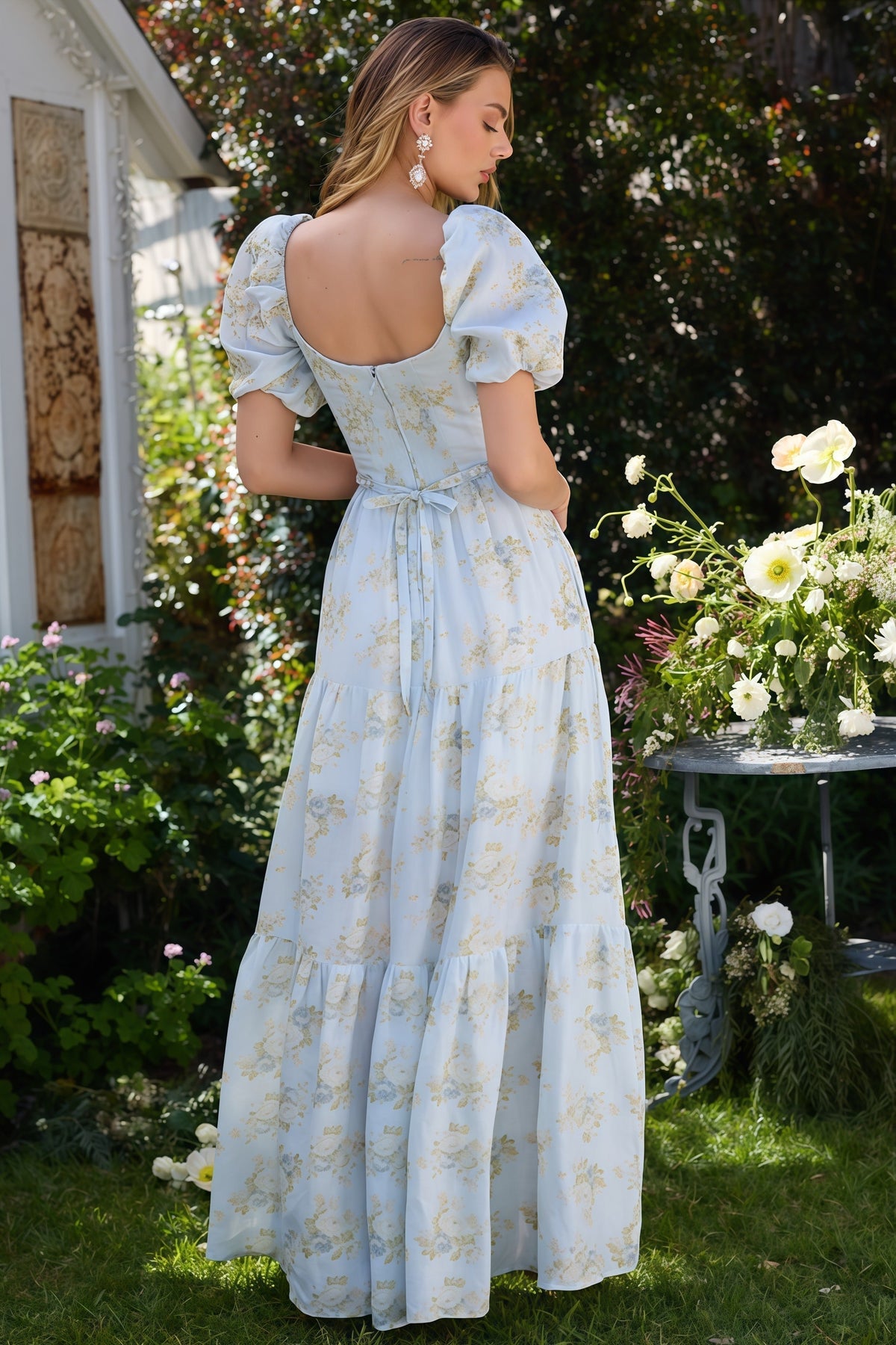 Lilianna | Elegancka Zwiewna Sukienka