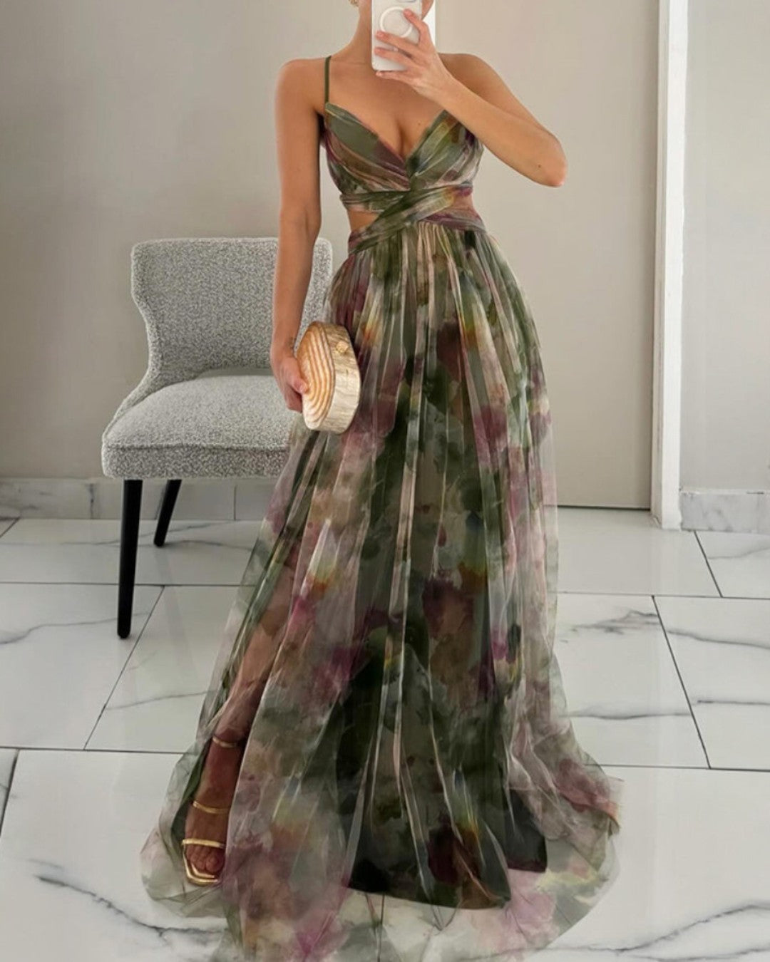 Izabela | Zachwycająca Maxi Sukienka w Kwiaty