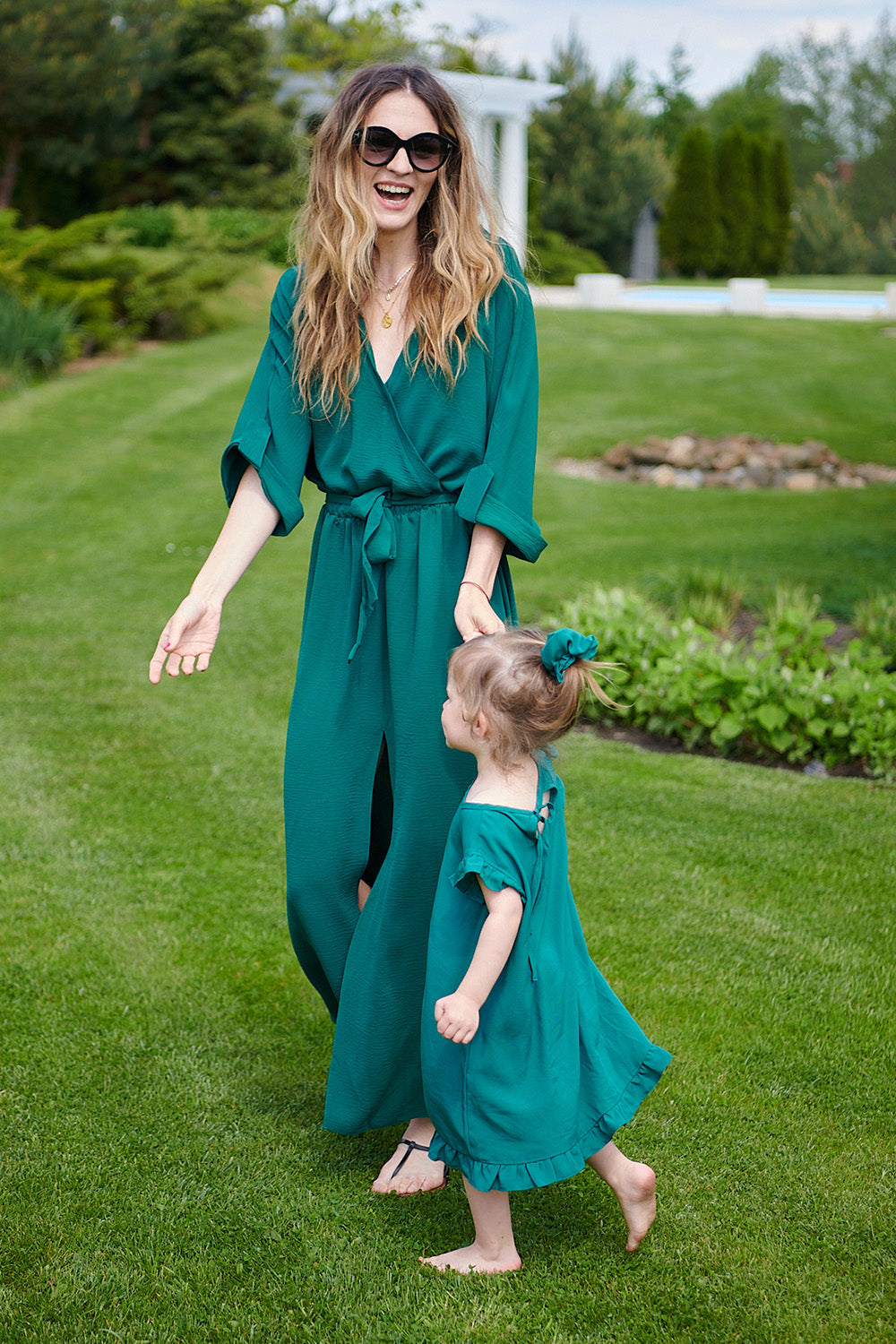Long dress with a tie Emerald Dream