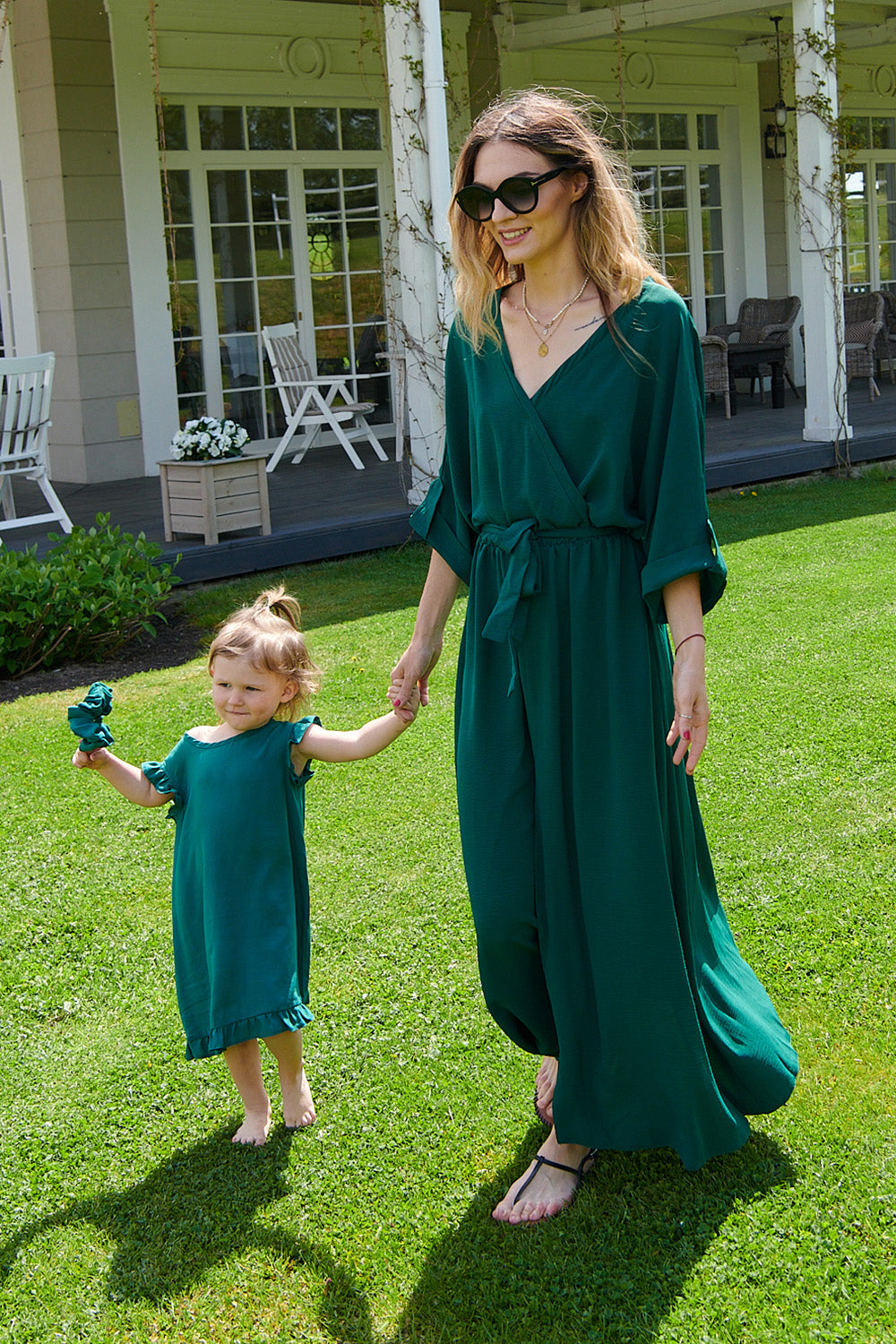 Long dress with a tie Emerald Dream