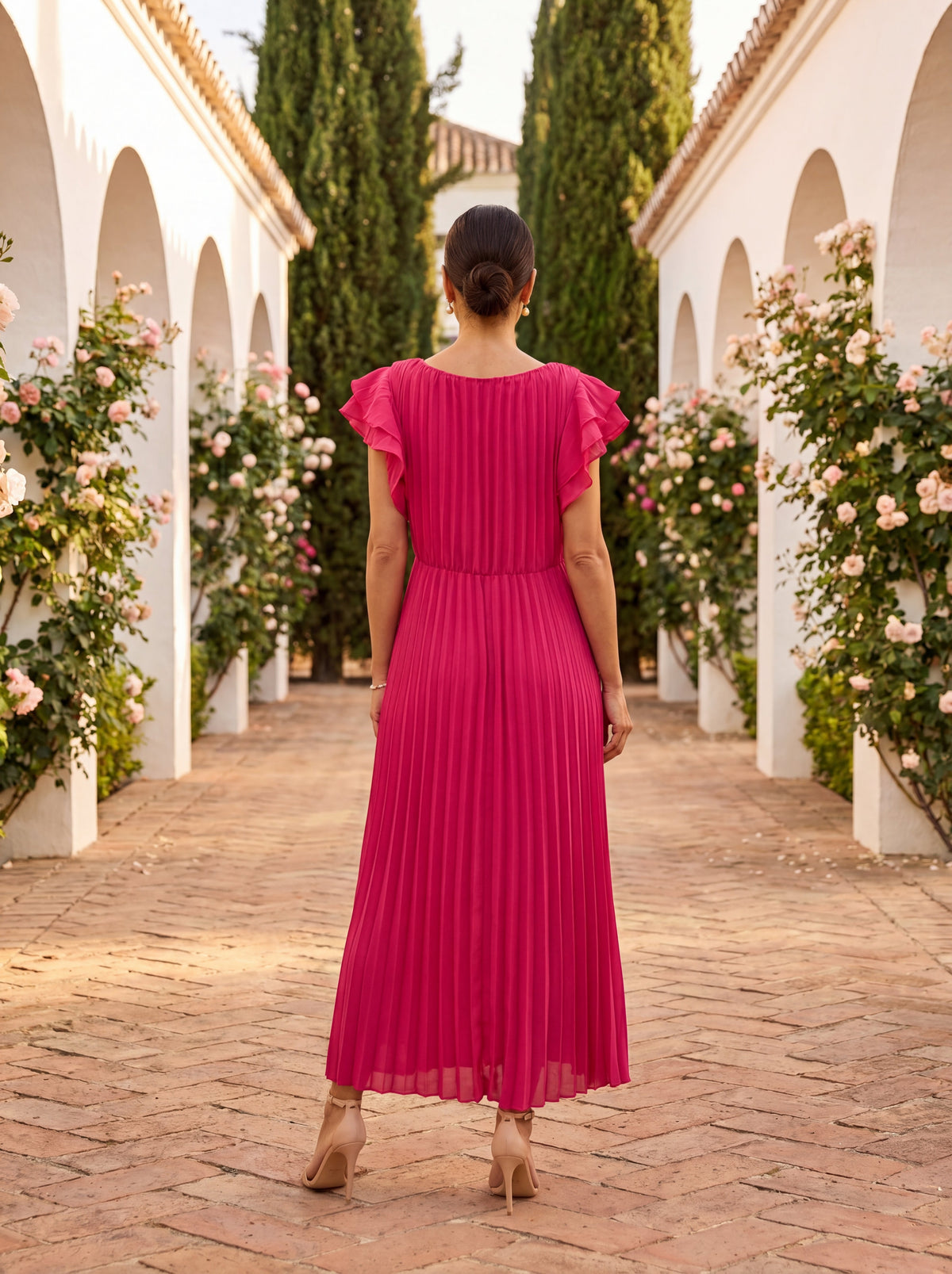 Serafina | Elegancka Maxi Sukienka Plisowana z Wiązaniem w Talii