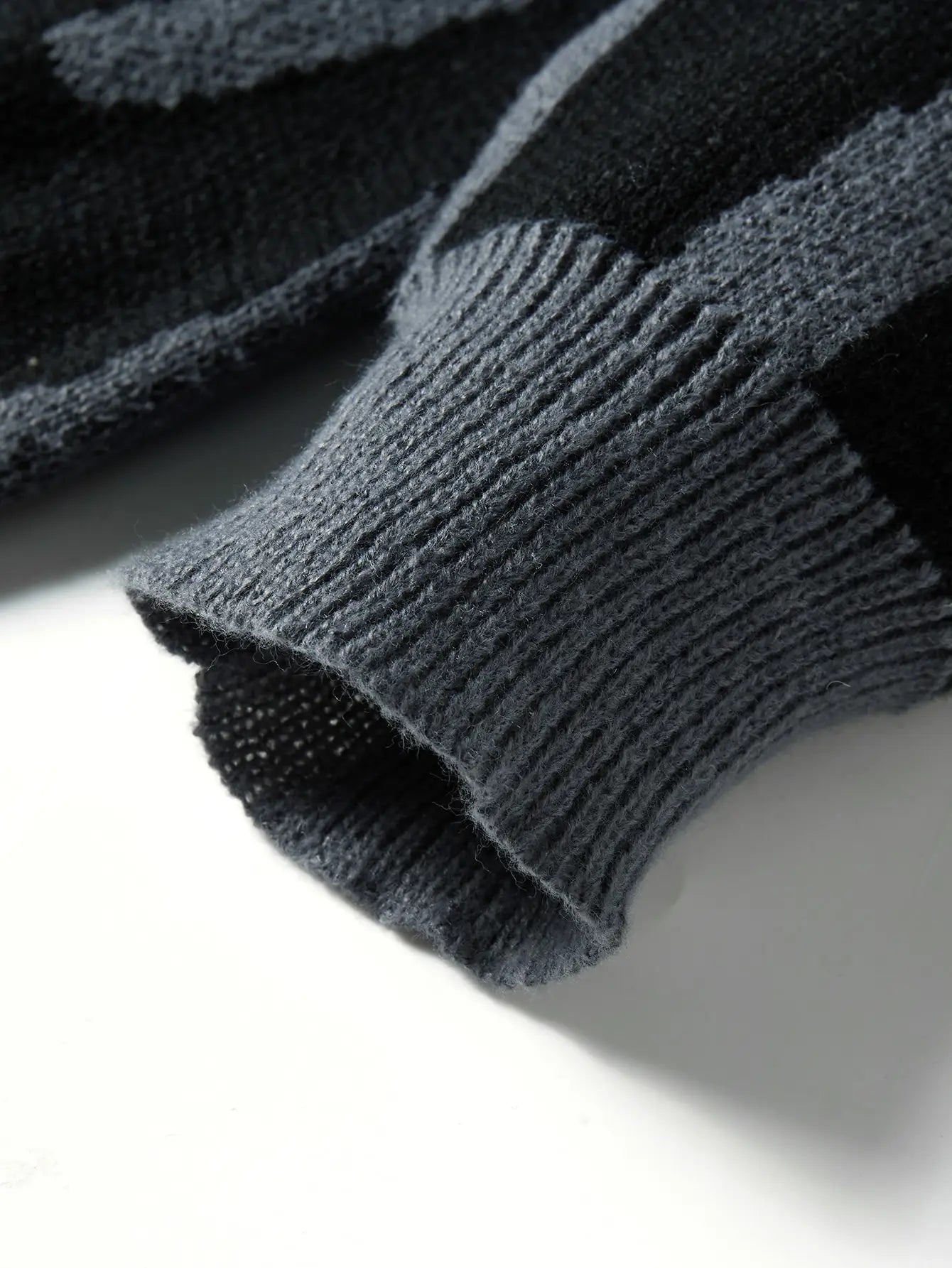 Fashionable Men's Sweater