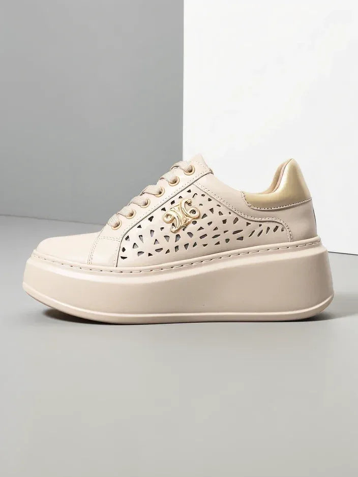 Beżowe Sneakersy z Ażurowym Panelem