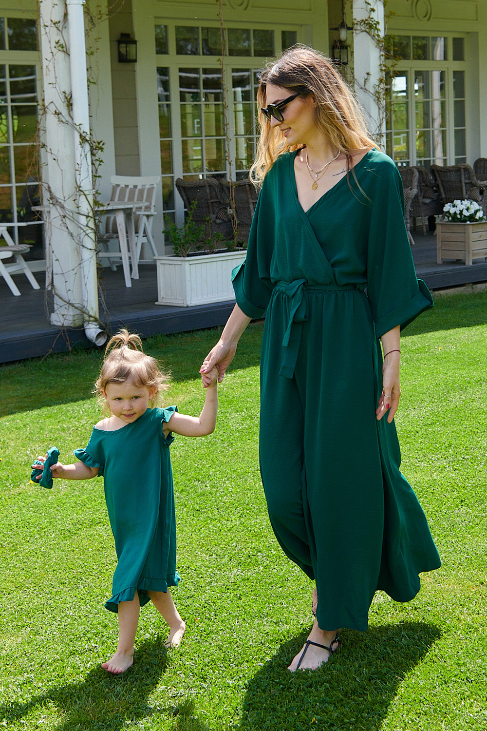 Long dress with a tie Emerald Dream