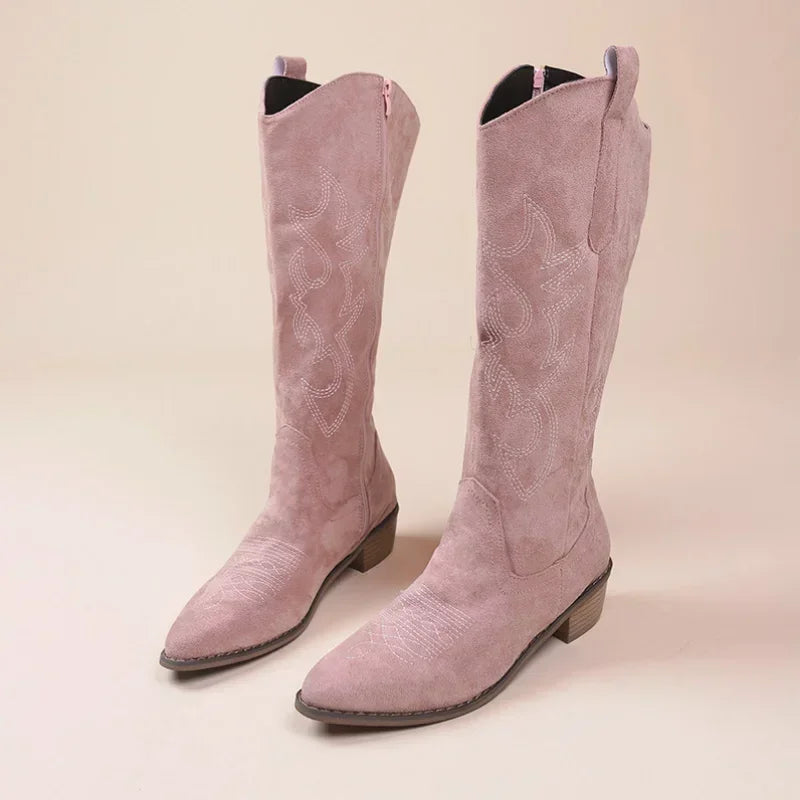 Kasia – Stylish cowboy boots for autumn