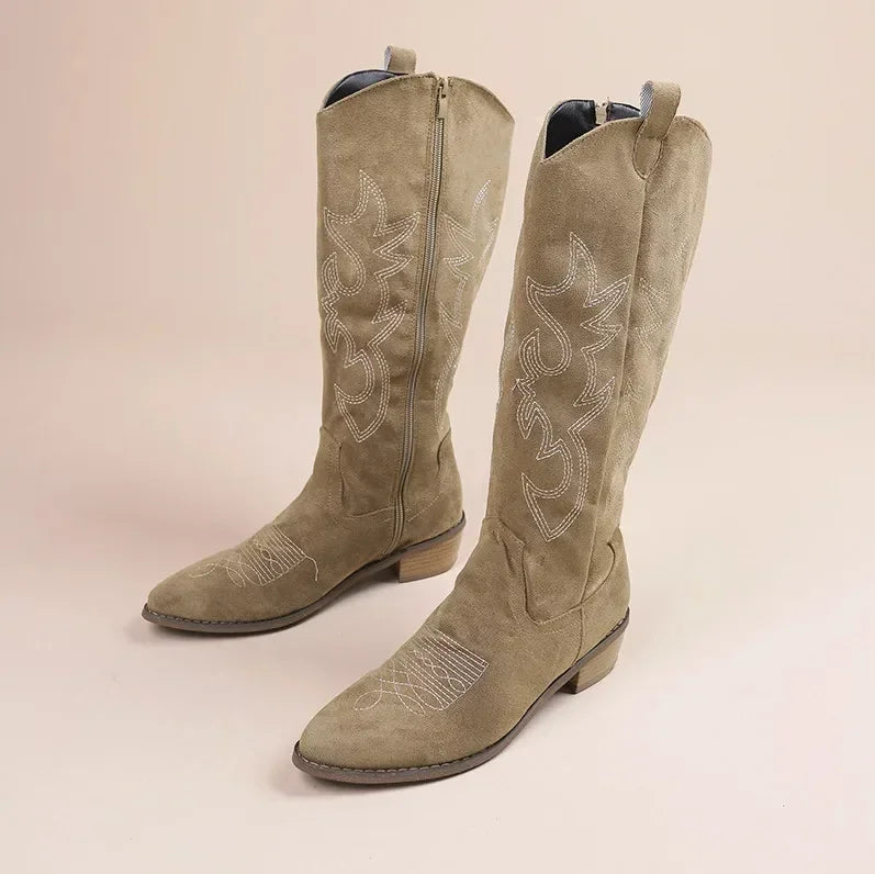Kasia – Stylish cowboy boots for autumn
